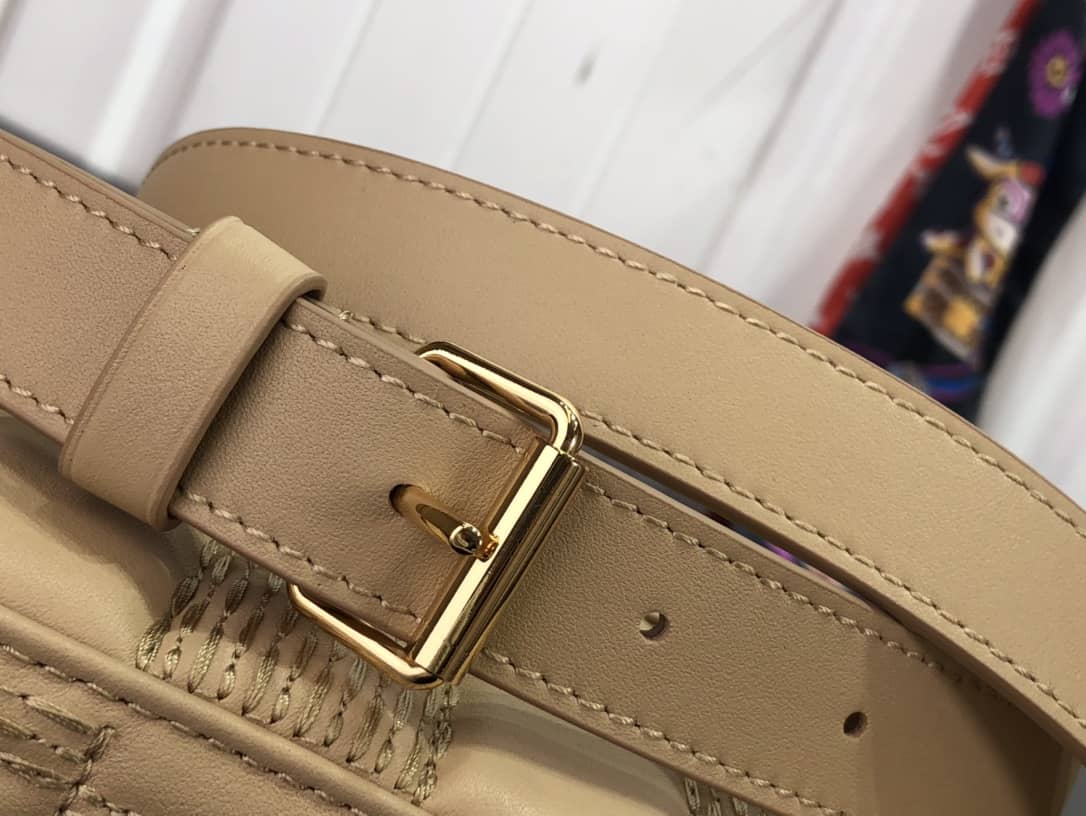 Louis Vuitton Pochette Troca Replica Shoulder Bag Beige M59046