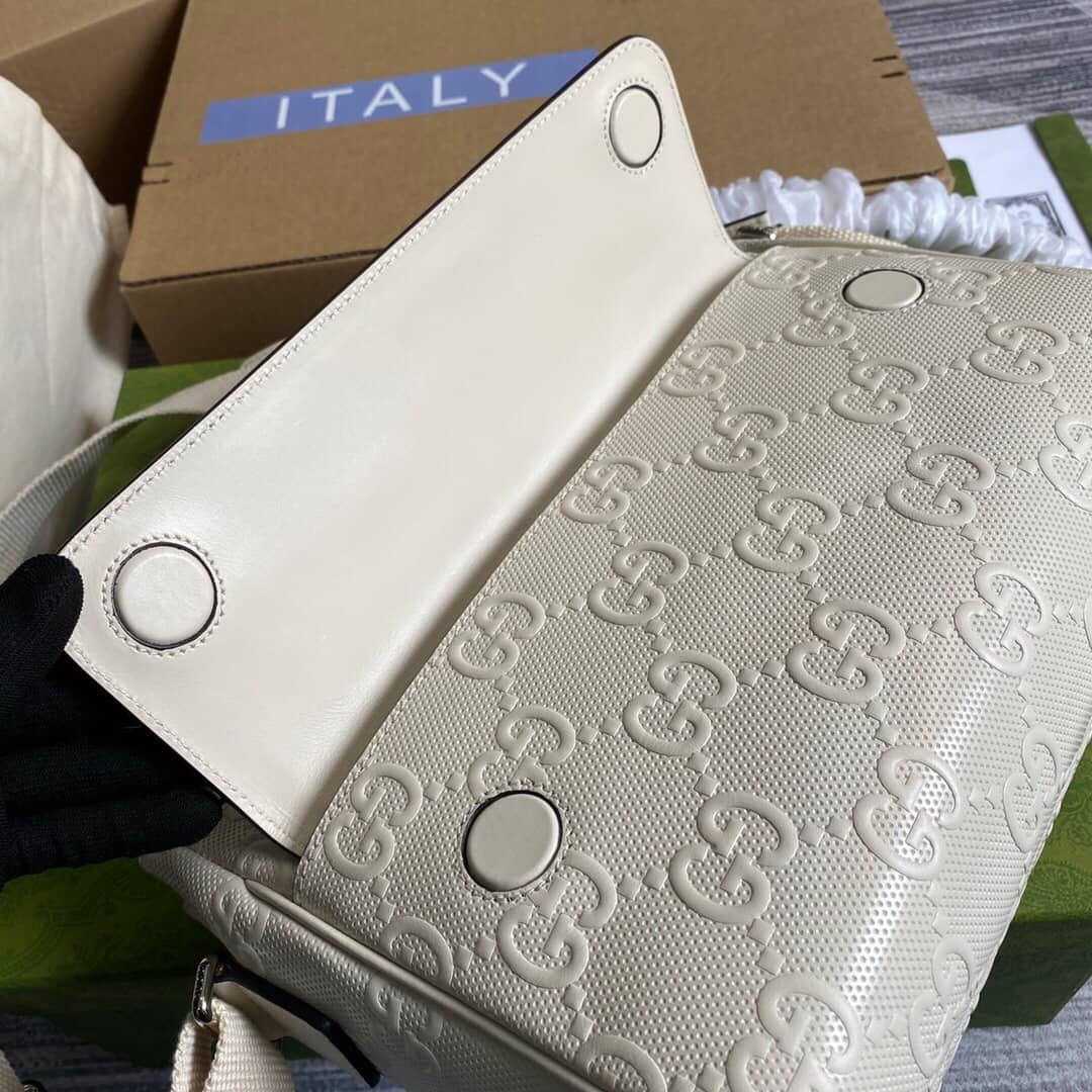 Gucci GG Embossed Messenger Bag Replica 658565