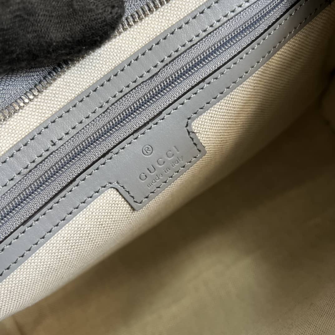 Gucci GG Embossed Cosmetic 625568 Replica Clutch