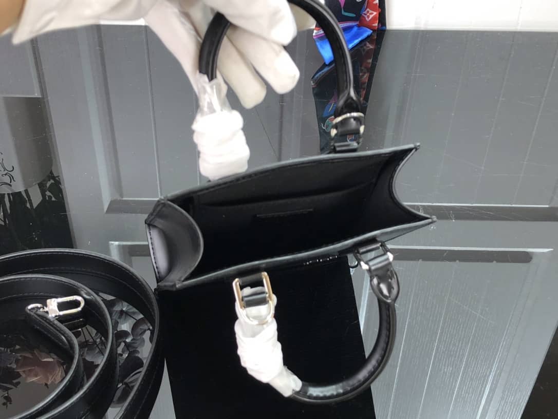 Louis Vuitton Petit Sac Plat Flat Shoulder Bag Replica Black M80169