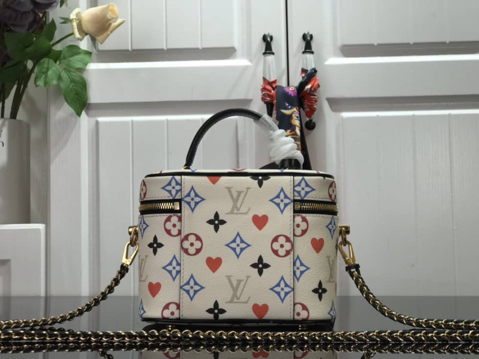 Louis Vuitton Game On Vanity PM M57482 Replica