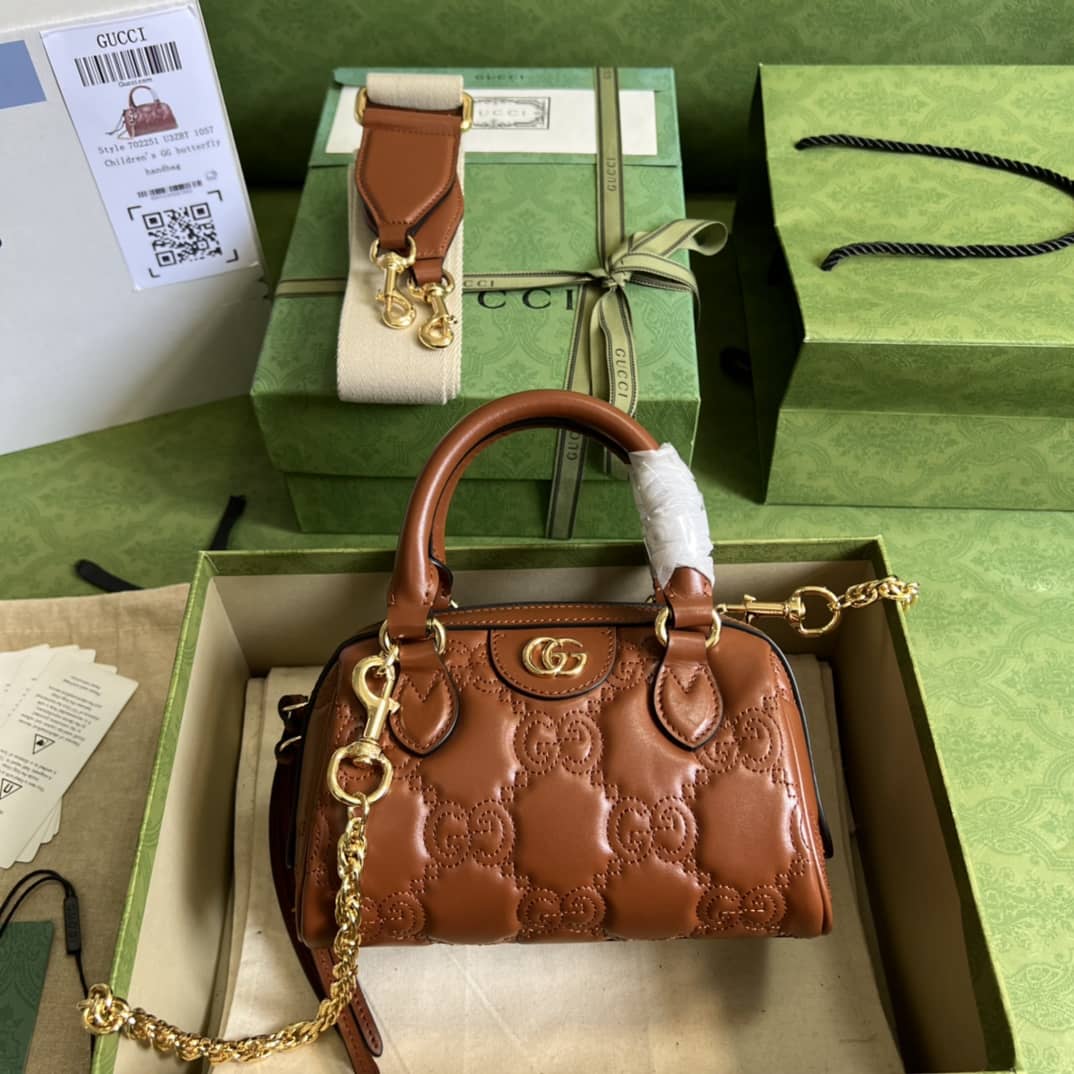 Gucci GG Matelassé Leather Top Handle Shoulder Bag 702251 Replica