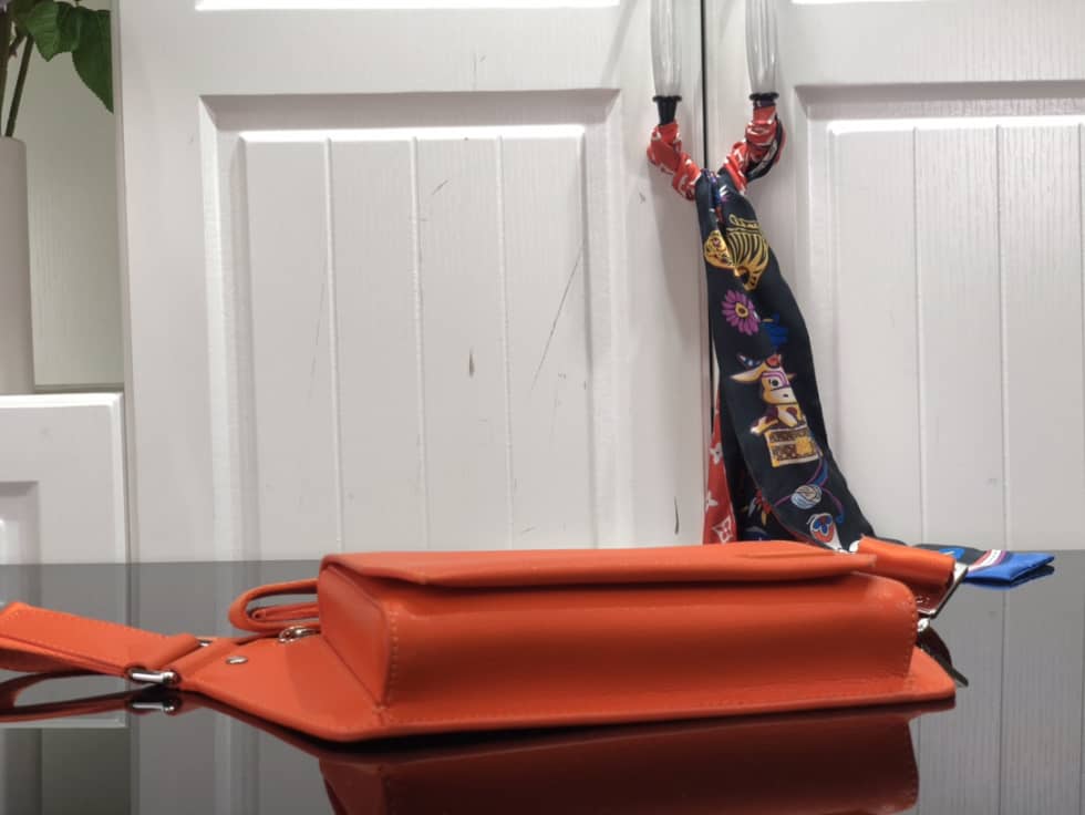 Louis Vuitton Aerogram Slingbag M57081 Replica Shoulder Bag