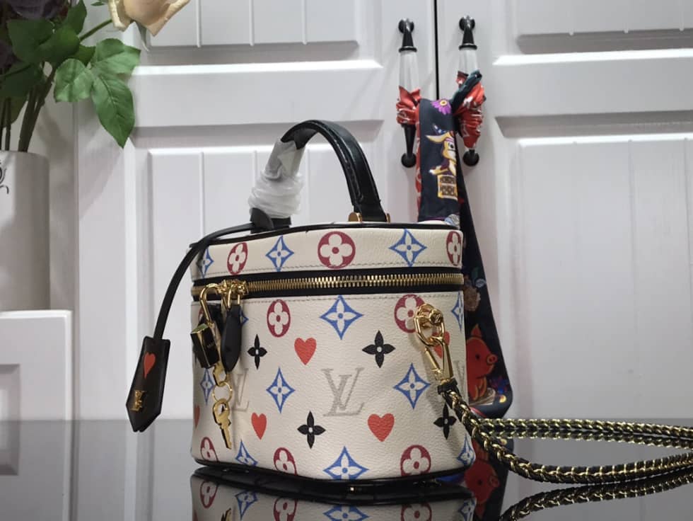 Louis Vuitton Game On Vanity PM M57482 Replica