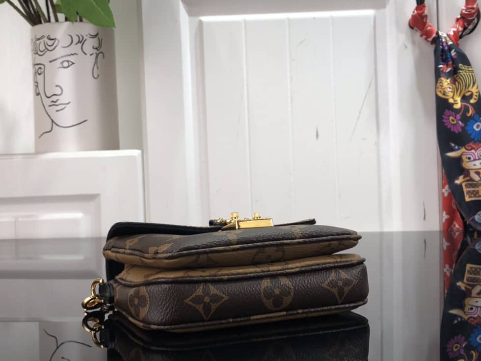 Louis Vuitton Pochette Métis Monogram Reverse M80311 Replica