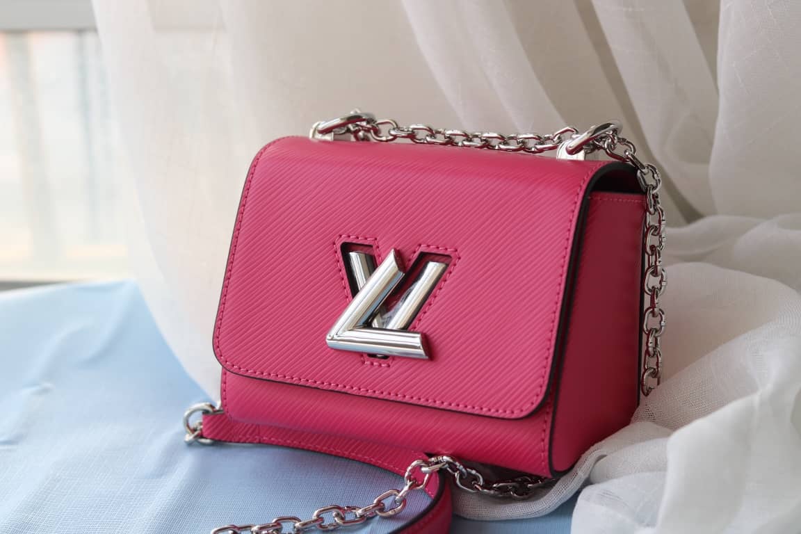 Louis Vuitton Replica Twist MM Epi Leather Bag Red