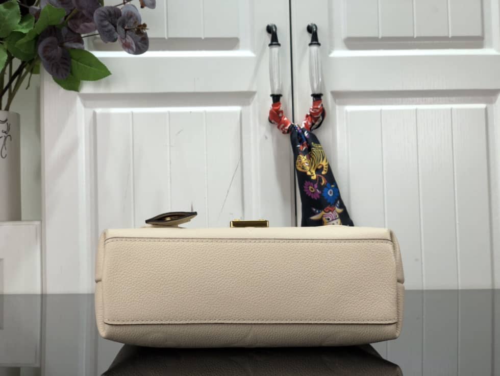 Louis Vuitton Madeleine BB Monogram White M46008 Replica Shoulder Bag