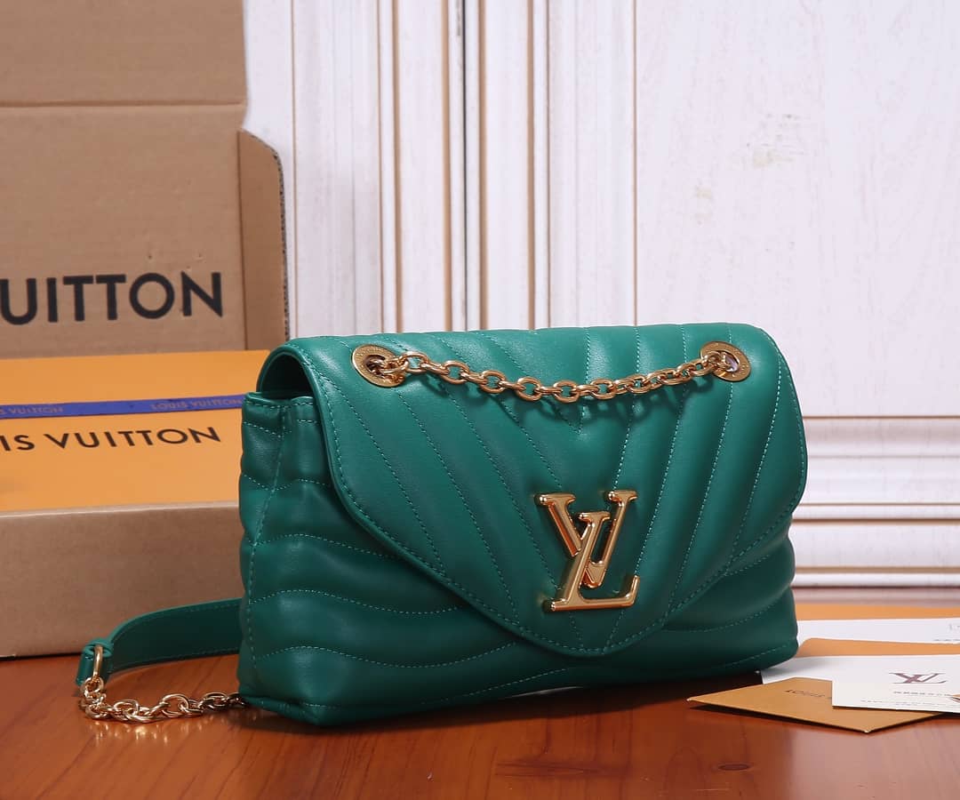 Louis Vuitton New Wave Chain Cowhide Leather Replica Shoulder Bag M58664