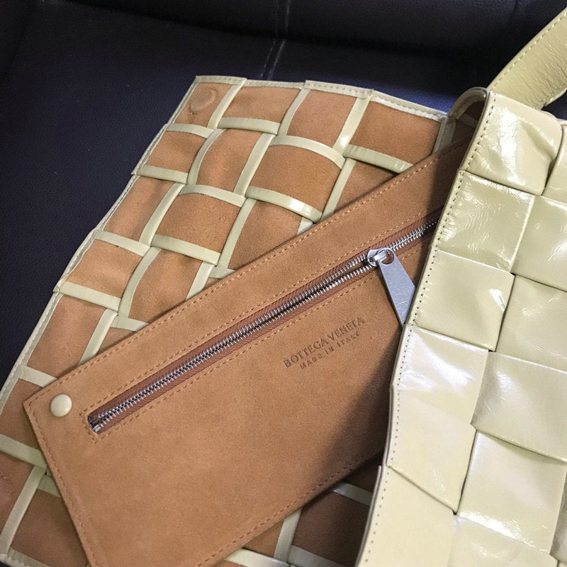 Best Replica New Collection Bags 205FY0179(ColaReps)