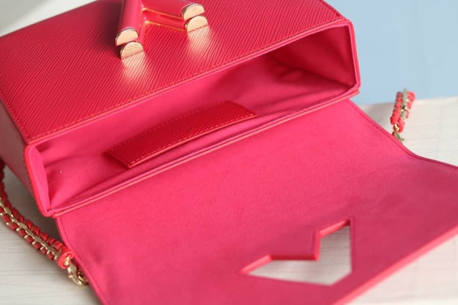 Louis Vuitton Twist MM Chain Leather Replica Bag Red M50282