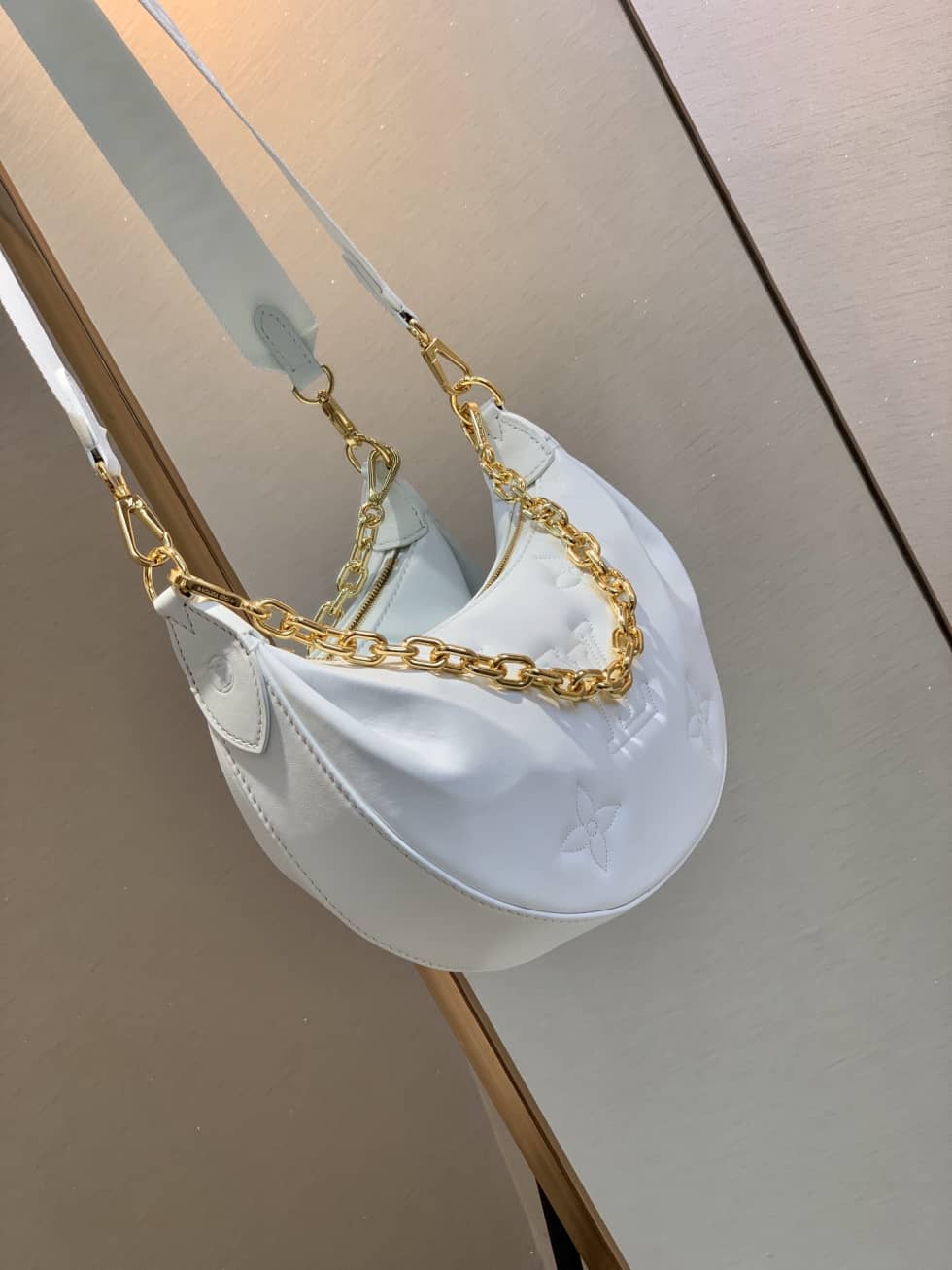 Louis Vuitton Over The Moon Bubblegram White M59959 Replica Hobo