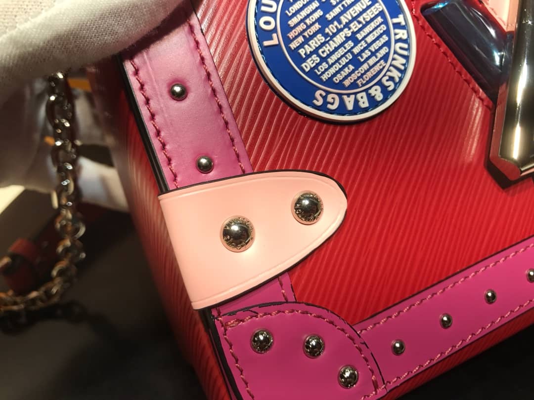 Louis Vuitton Twist MM Bag Red M50296 Replica