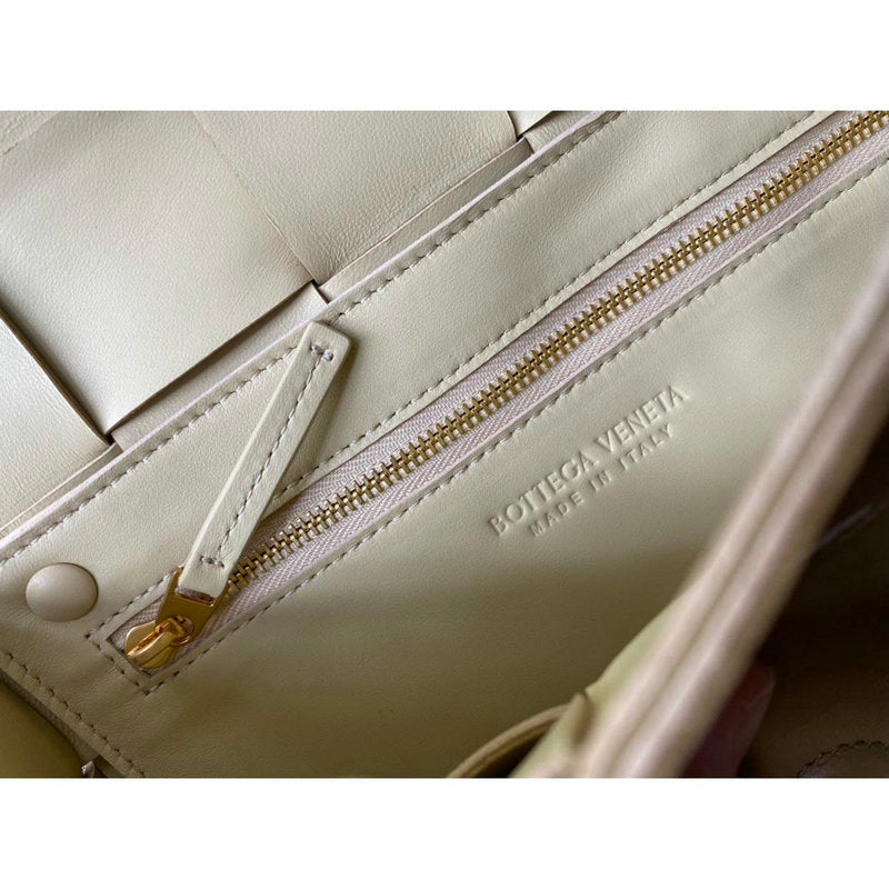 Bottega Veneta Bag Dupe 2108SF0222