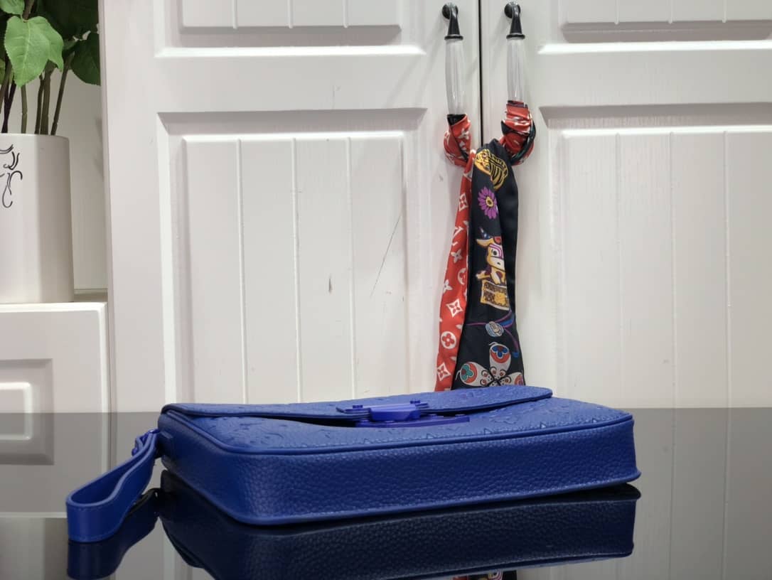 Louis Vuitton S Lock A4 Monogram Taurillon Cowhide Leather Pouch Replica Blue M80582