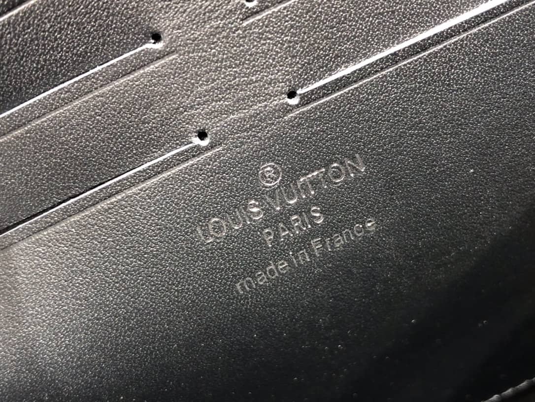 Louis Vuitton S Lock A4 Monogram Taurillon Cowhide Leather Pouch Replica Black M80582