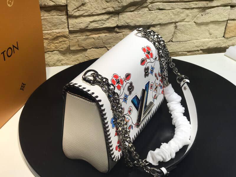 Louis Vuitton Knockoff Twist MM Chain Shoulder Bag Sale