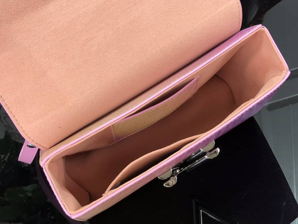 Louis Vuitton Twist MM Gradient Epi Grained Cowhide Leather Orange M59894 Replica Crossbody Bag