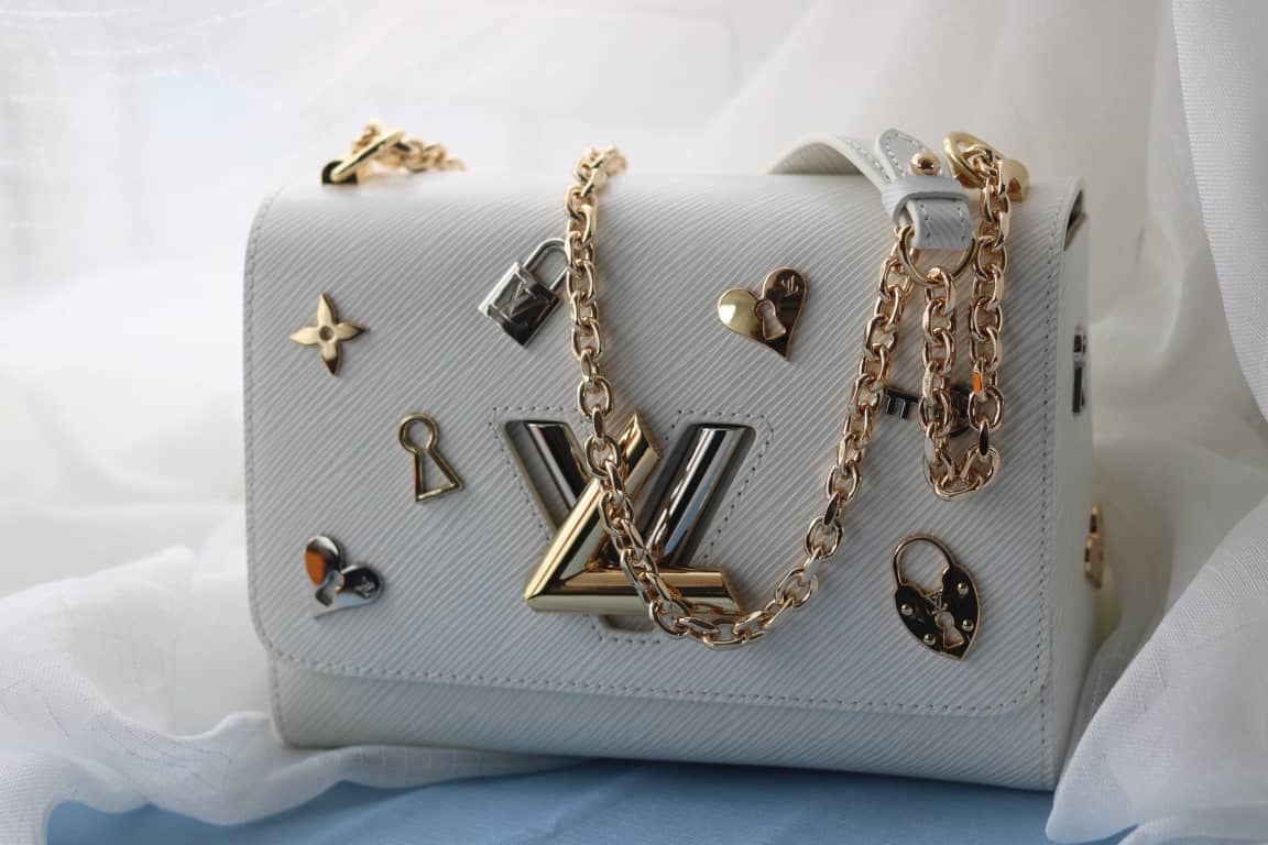 Louis Vuitton Twist Epi Handbag Replica