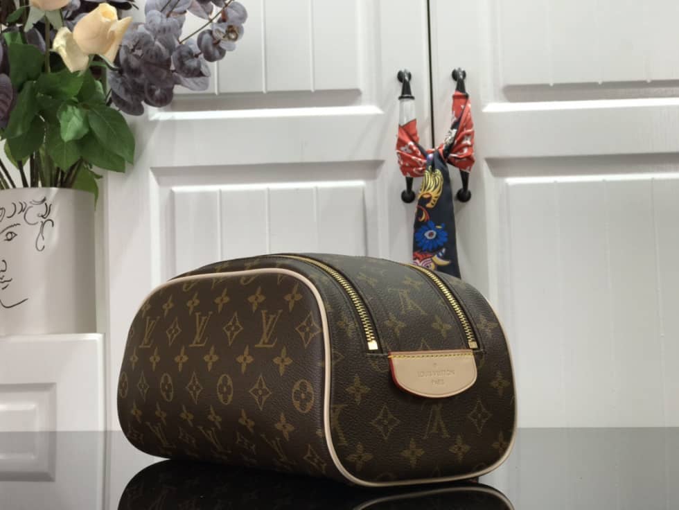Louis Vuitton King Size Toiletry Bag M47528 Replica