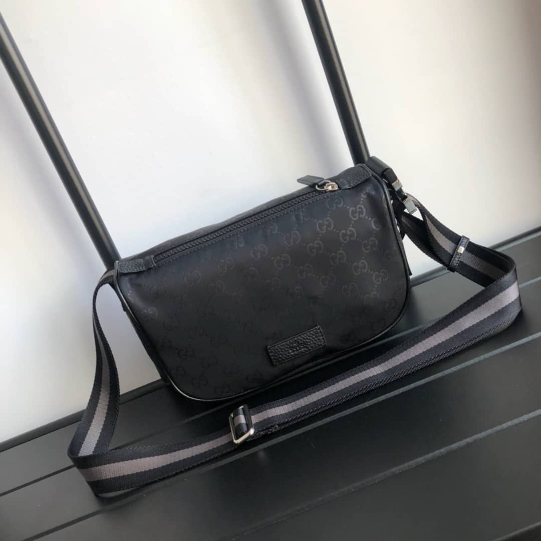 Gucci GG Supreme Belt Bag Replica Black 449132