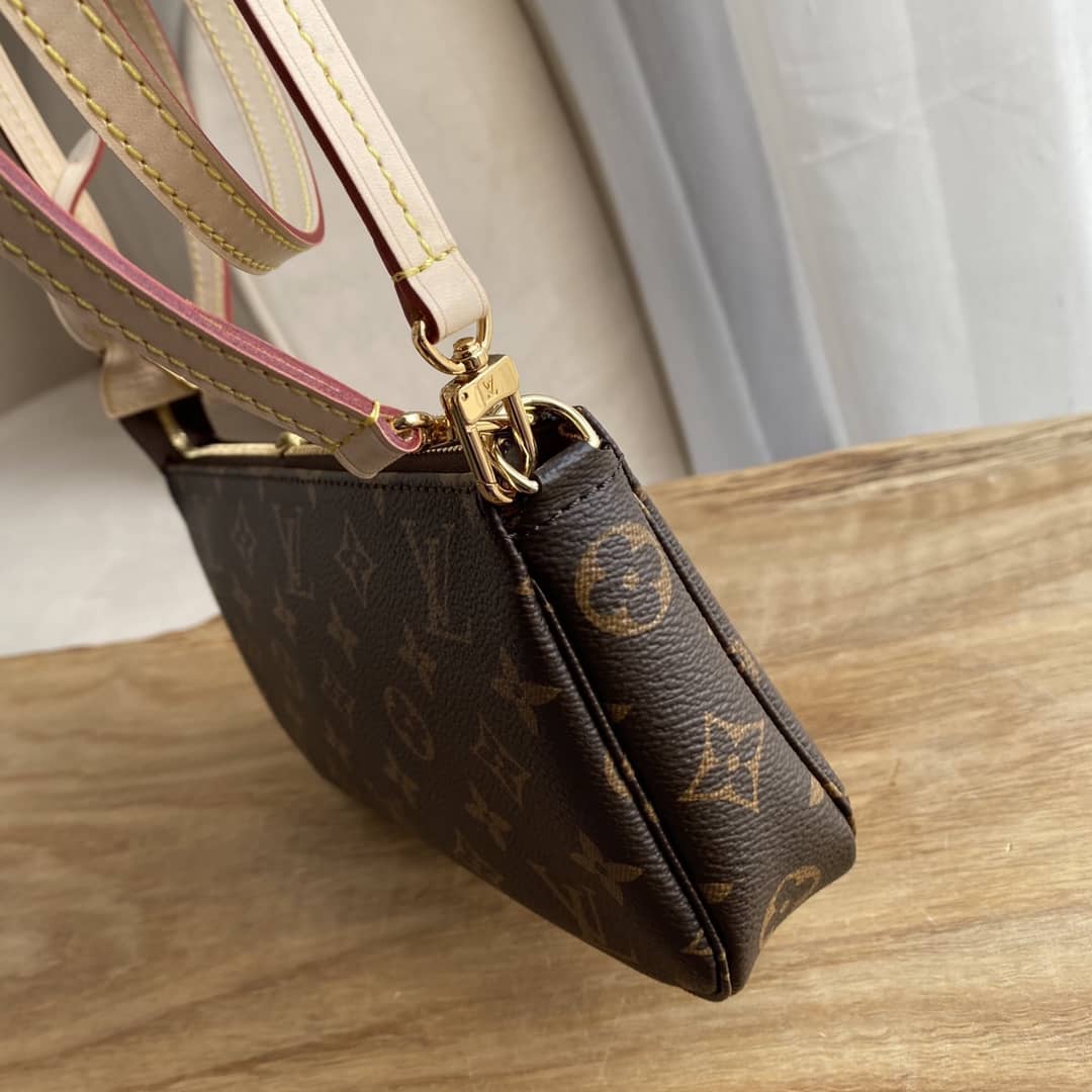 Louis Vuitton Pochette Dupe Monogram Accessoires Pouch M51980