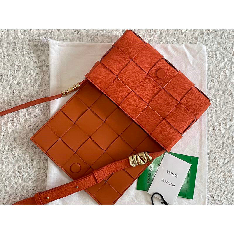 Bottega Veneta Bag Dupe 2108SF0177