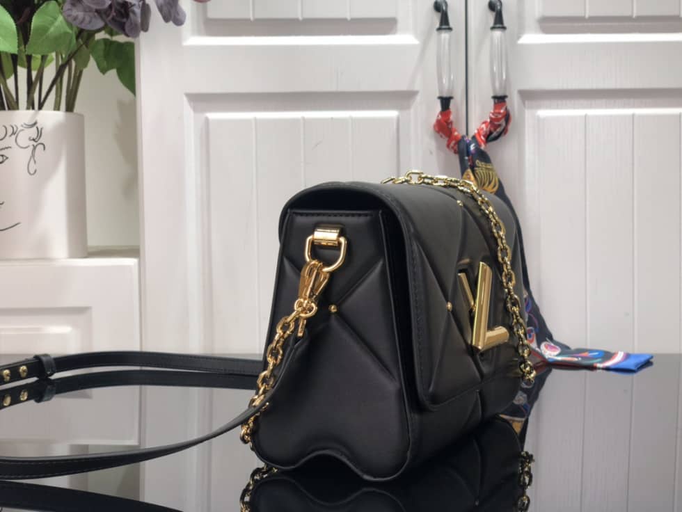 Louis Vuitton Twist MM Leather M59029 Replica Crossbody Bag