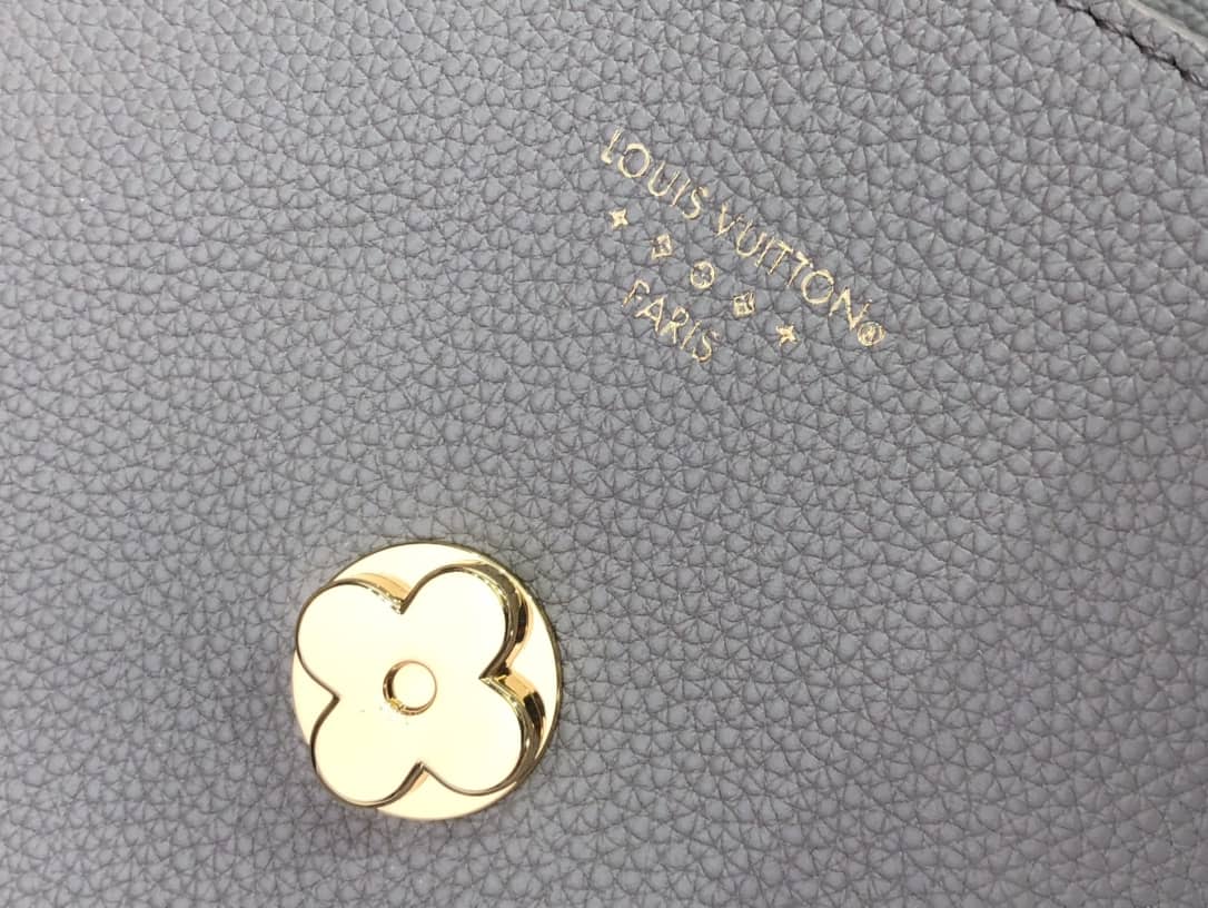 Louis Vuitton Pont 9 Soft PM Replica Bag Apricot M58727