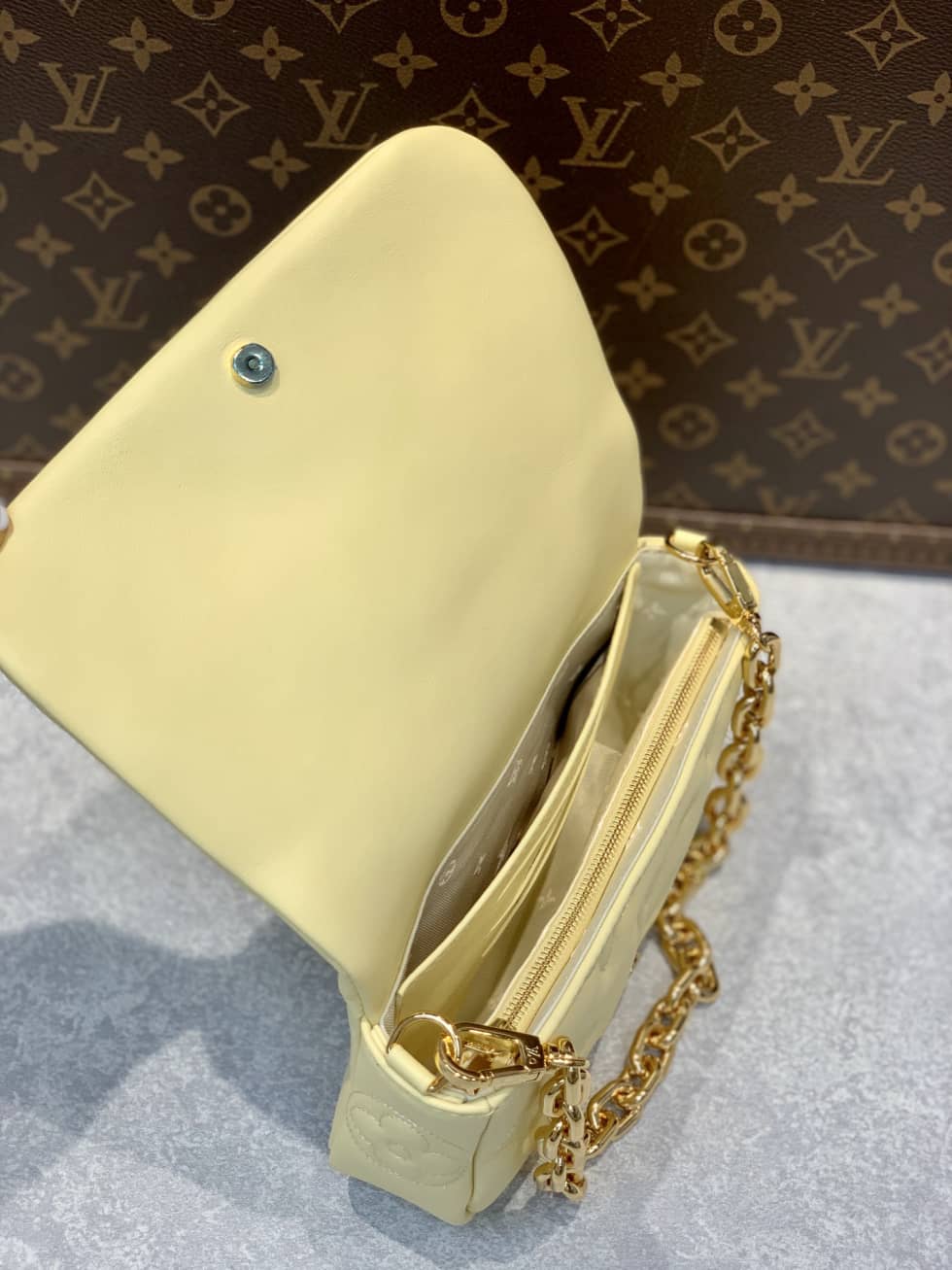 Louis Vuitton Wallet On Strap Bubblegram Leather Yellow M81400 Replica