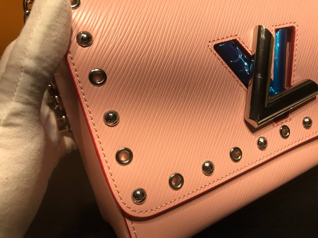 Louis Vuitton Twist MM Inspired Chain Shoulder Bag