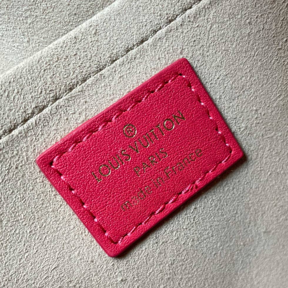 Louis Vuitton Troca MM Red M59111 Replica Camera Bag