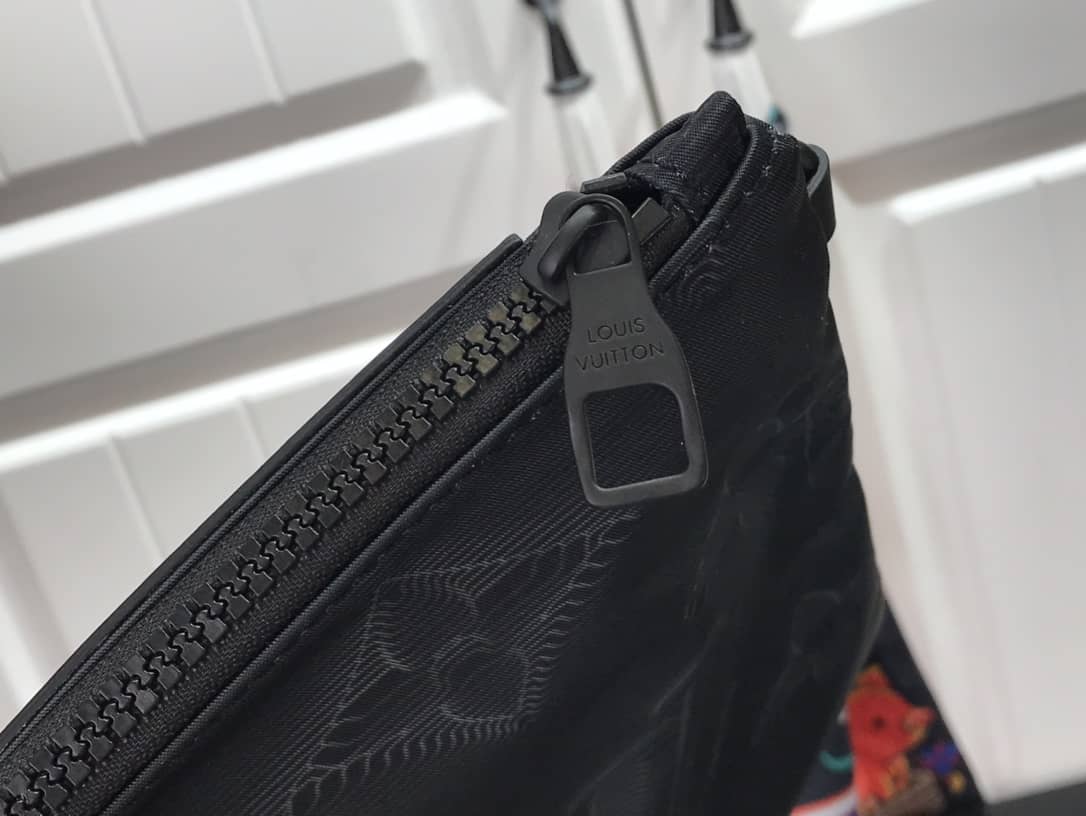 Louis Vuitton Monogram 3D 2054 Reversible Replica Pouch M80142