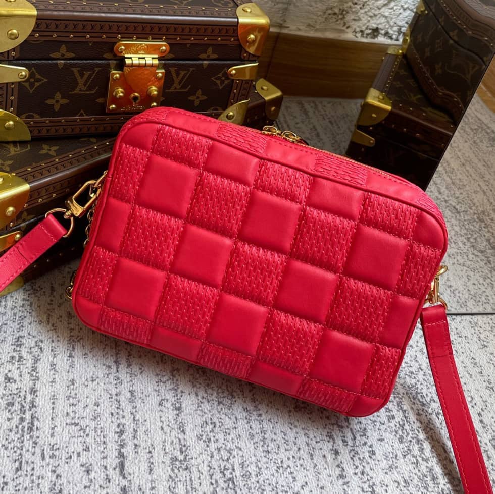 Louis Vuitton Troca MM Red M59111 Replica Camera Bag