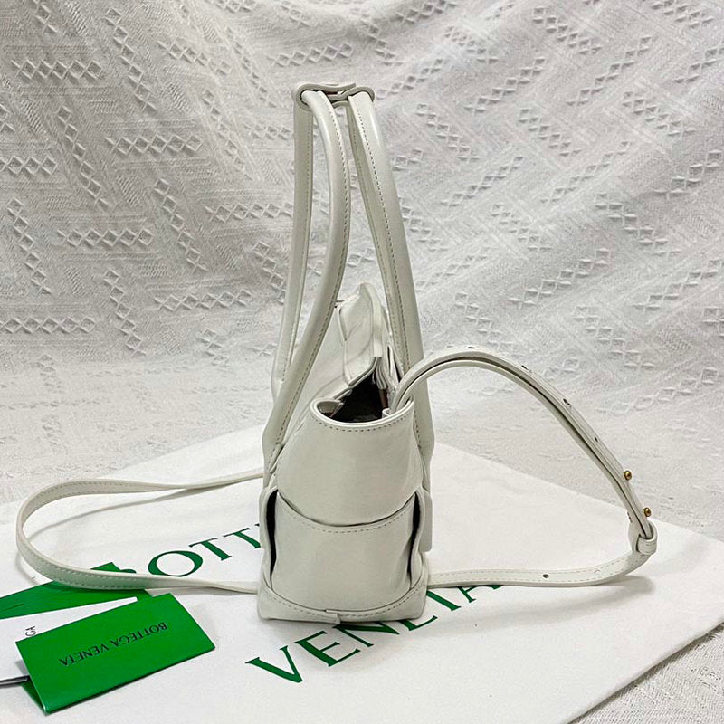 Bottega Veneta Bag Dupe 2108SF0257