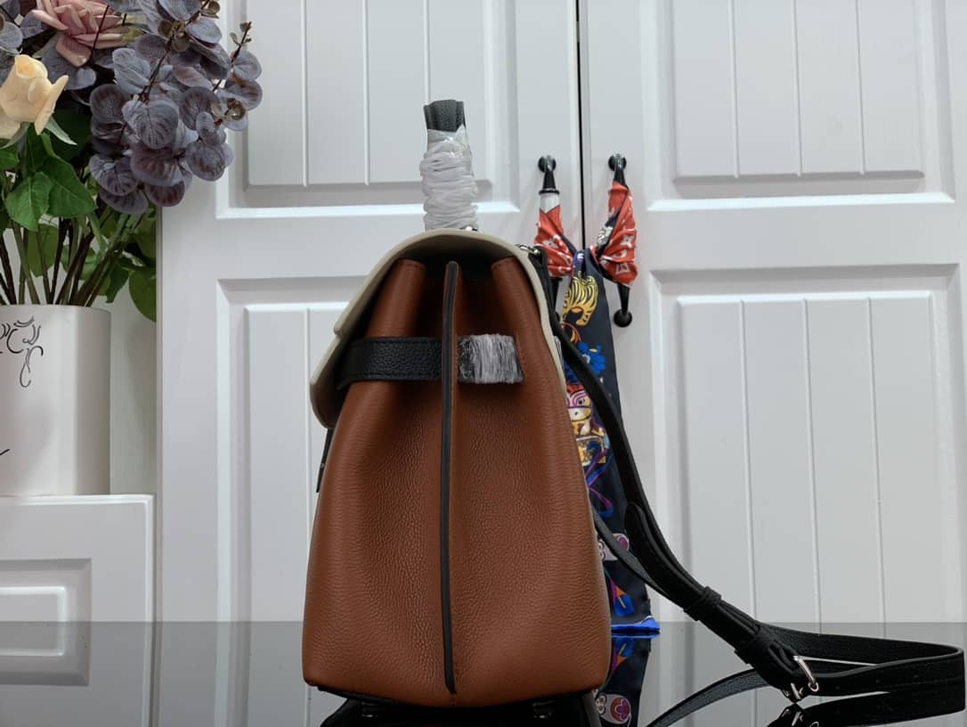 Louis Vuitton Lock Me Ever 2Way Bag Replica M52787