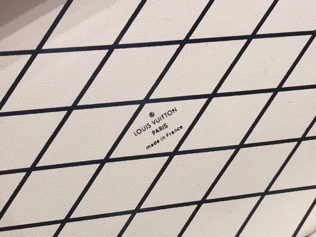 Louis Vuitton Petite Malle Trunk M94219 Replica Shoulder Bag