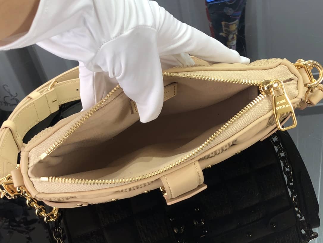 Louis Vuitton Pochette Troca Replica Shoulder Bag Beige M59046