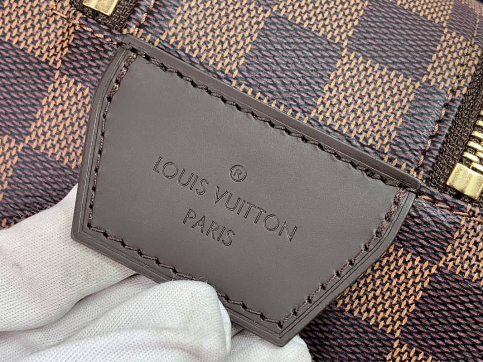 Louis Vuitton Dopp Kit Toilet Pouch Monogram Canvas M44494 Replica