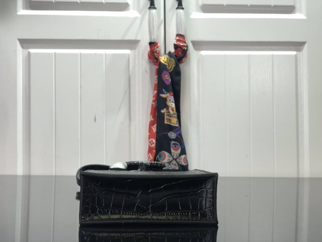 Louis Vuitton Petit Sac Plat Flat Shoulder Bag Replica Black M80169