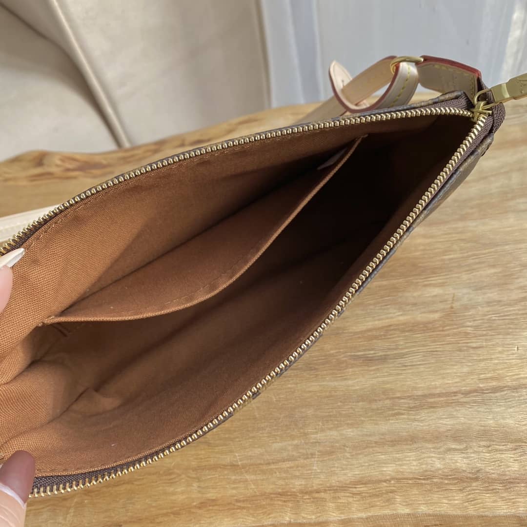 Louis Vuitton Pochette Dupe Monogram Accessoires Pouch M51980