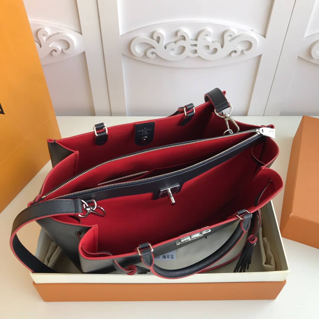 Louis Vuitton Lockmeto Leather Tote Replica Black M54569