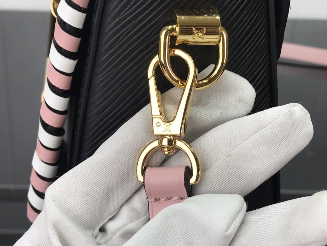 Knockoff Louis Vuitton Twist MM Shoulder Bag From China