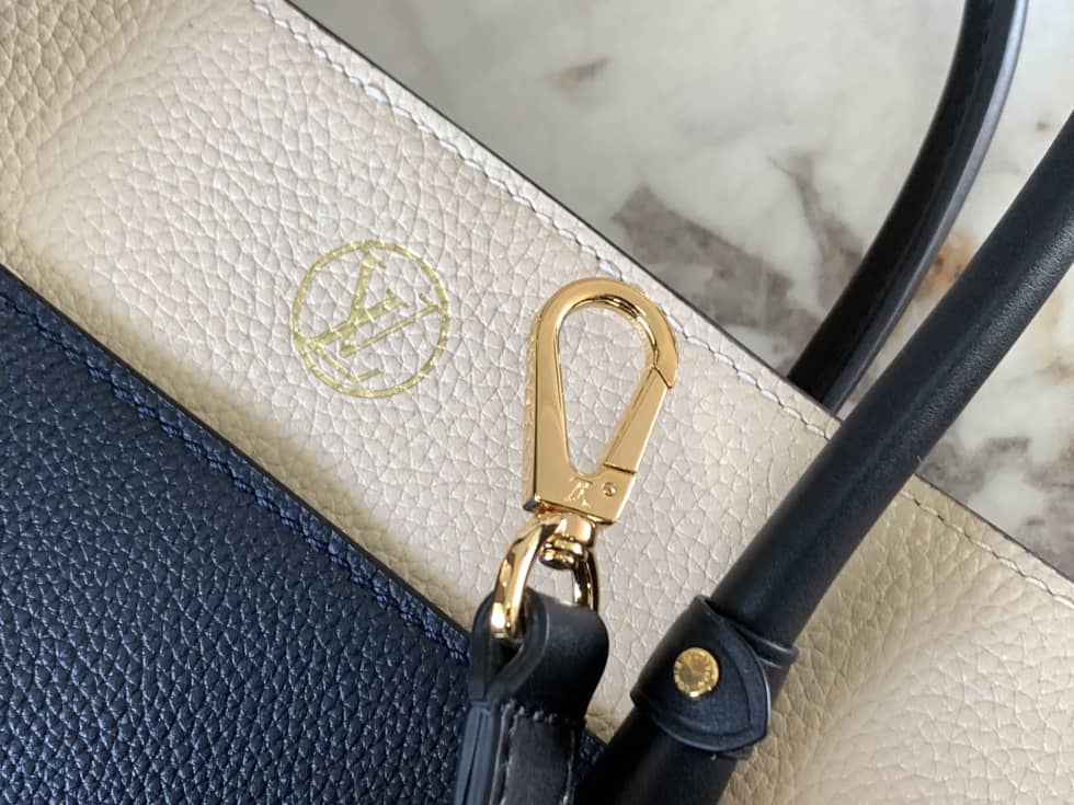 Louis Vuitton On My Side MM Noir M53823 Replica Shoulder Bag