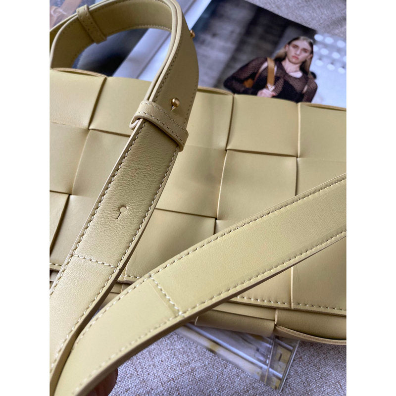 Bottega Veneta Bag Dupe 2108SF0221