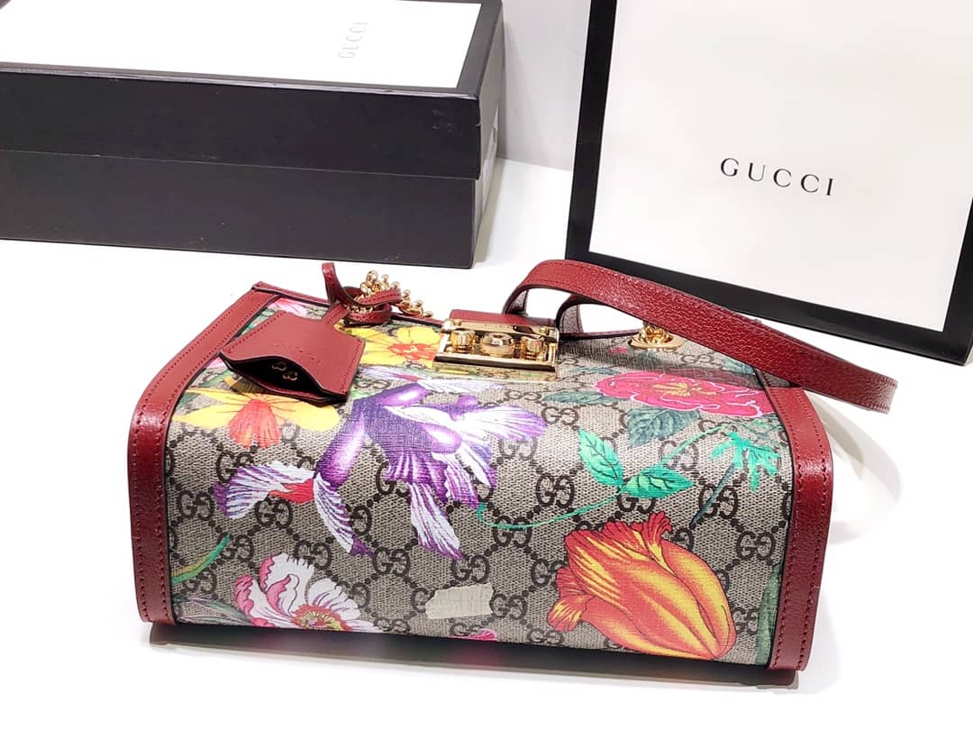 Gucci Padlock Small GG Supreme Canvas Shoulder Bag Replica Red 498156