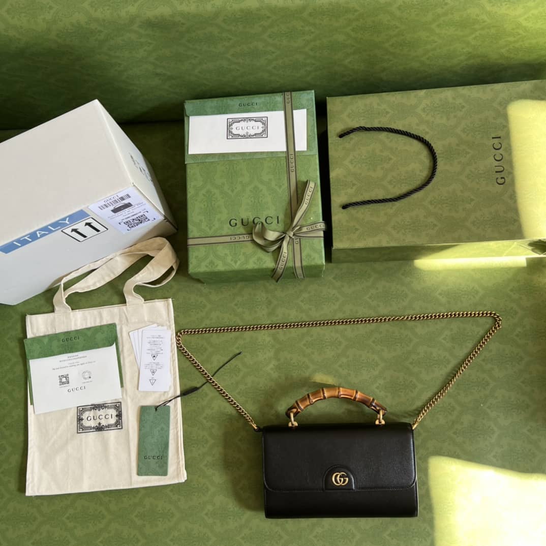 Gucci GG Large Top Handle Bag With Bamboo 675795 Replica