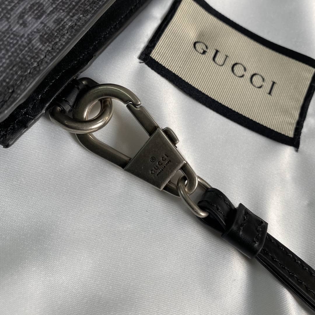 Gucci Animarie Wolf GG Supreme Clutch Replica 547084