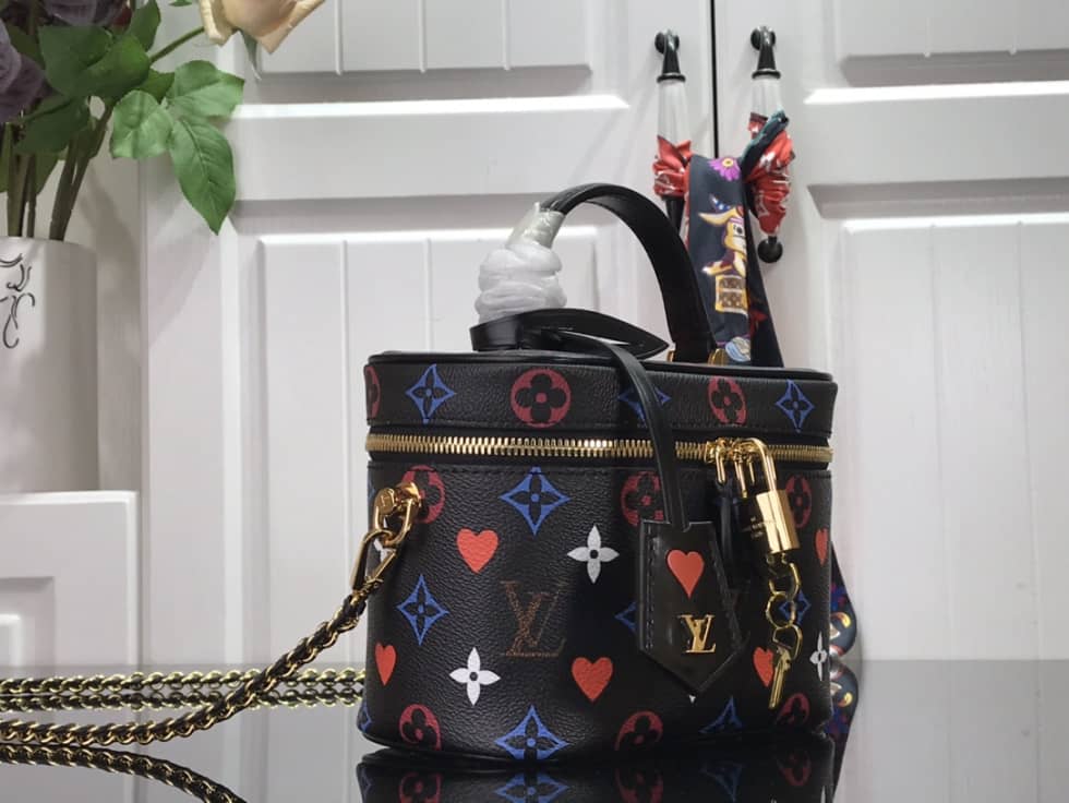Louis Vuitton Game On Vanity PM M57482 Replica