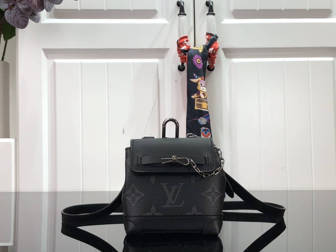 Louis Vuitton Mini Steamer Pouch Replica M00340