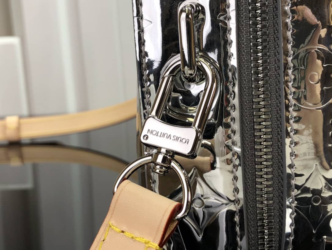 Louis Vuitton Mirror Handle Trunk Replica Shoulder Crossbody Bag
